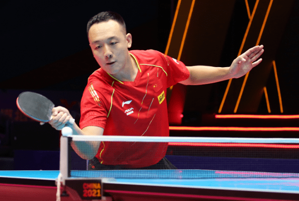 和记中国官方网站- 马龙赛点兑现，AC米兰淘汰上海海港晋级四强，主帅激动落泪